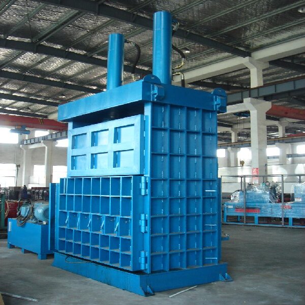 NKOT150 Tire Vertical Balers