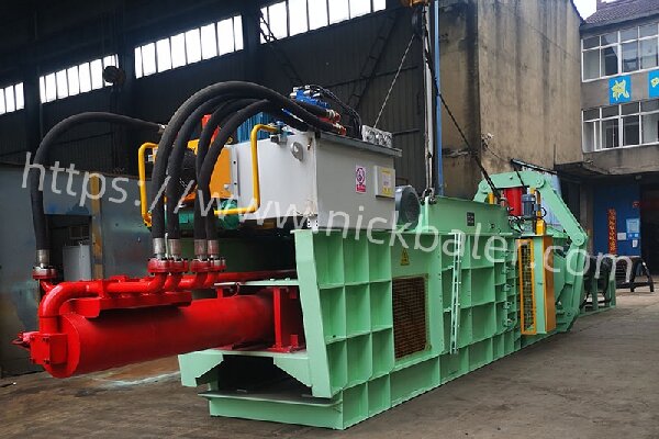 How to confirm the supplier's reputation and evaluation when buying a waste paper baler?